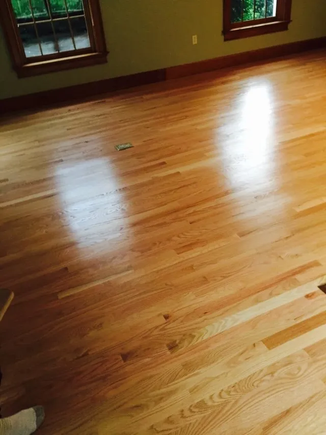Dustless Hardwood Floor Sanding and Refinishing Service