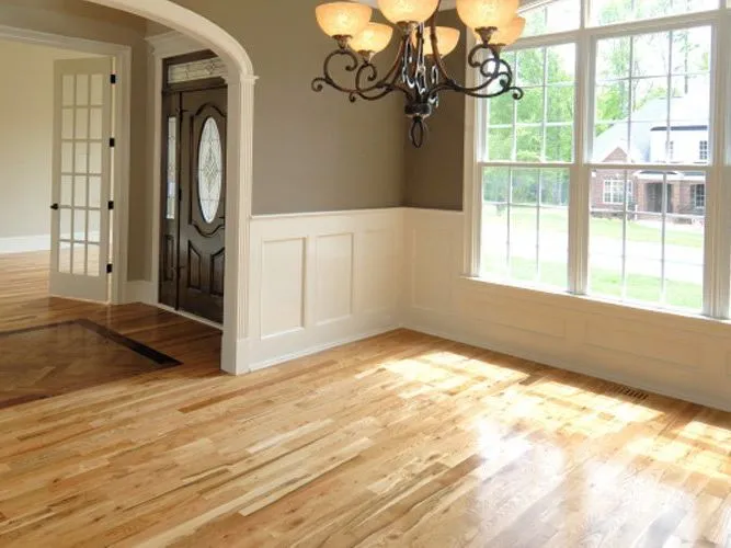 Dustless Hardwood Floor Sanding and Refinishing Service
